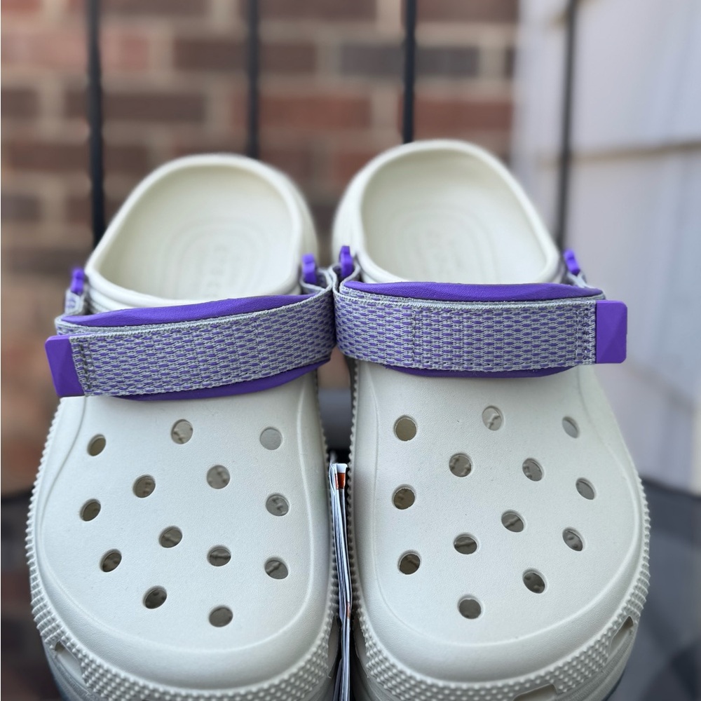 NWT CROCS HIKER XSCAPE CLOG - Cream and Purple